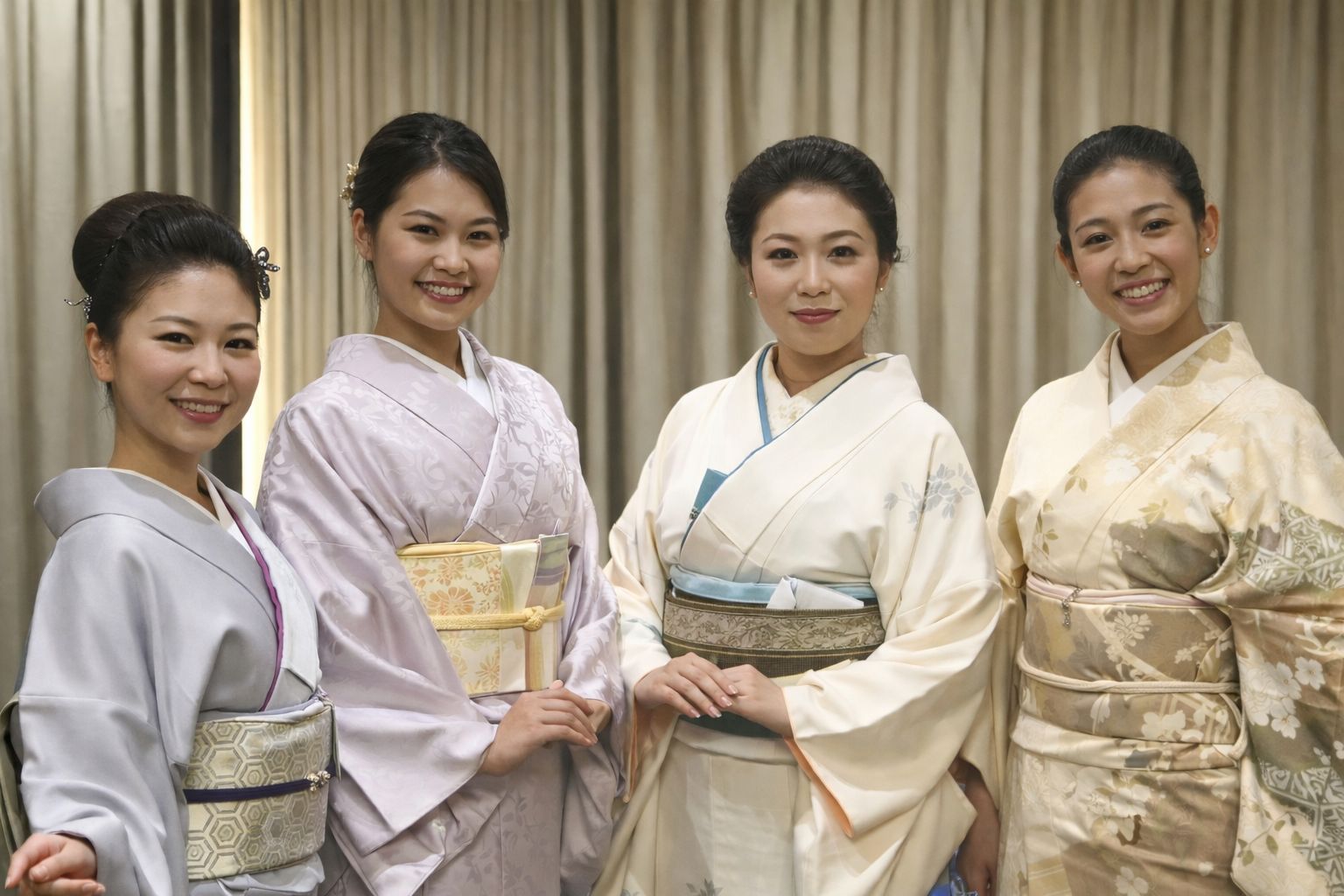 E-BRIDGEのイベント 着物を着た女性